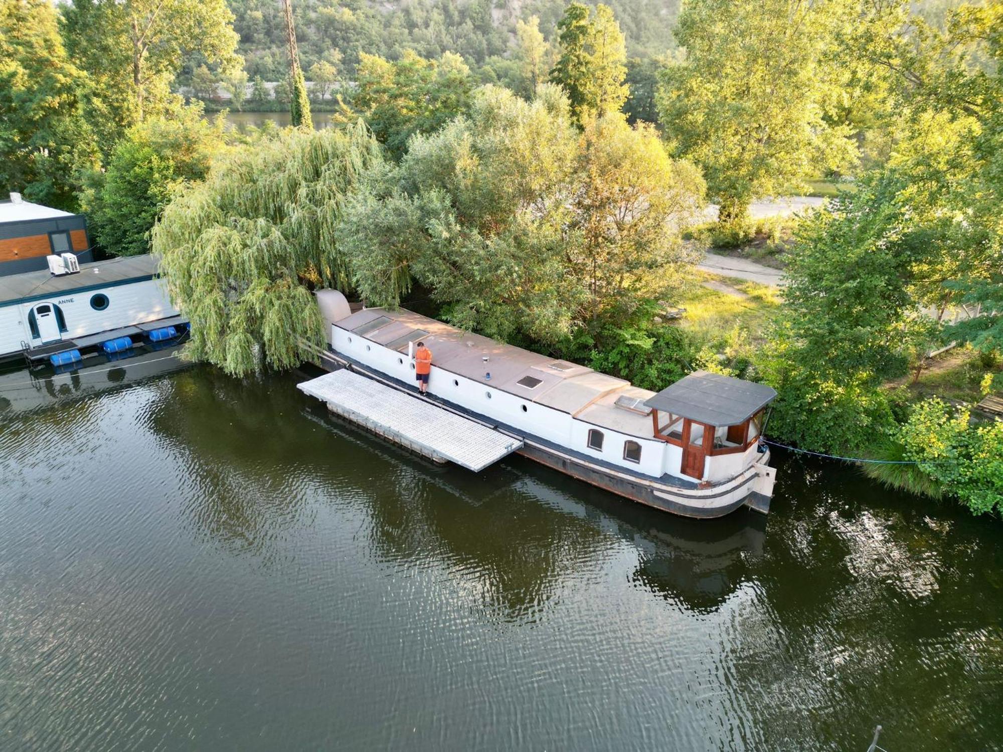 Отель Prague On Boat, Privat Pier, Free Parking Экстерьер фото